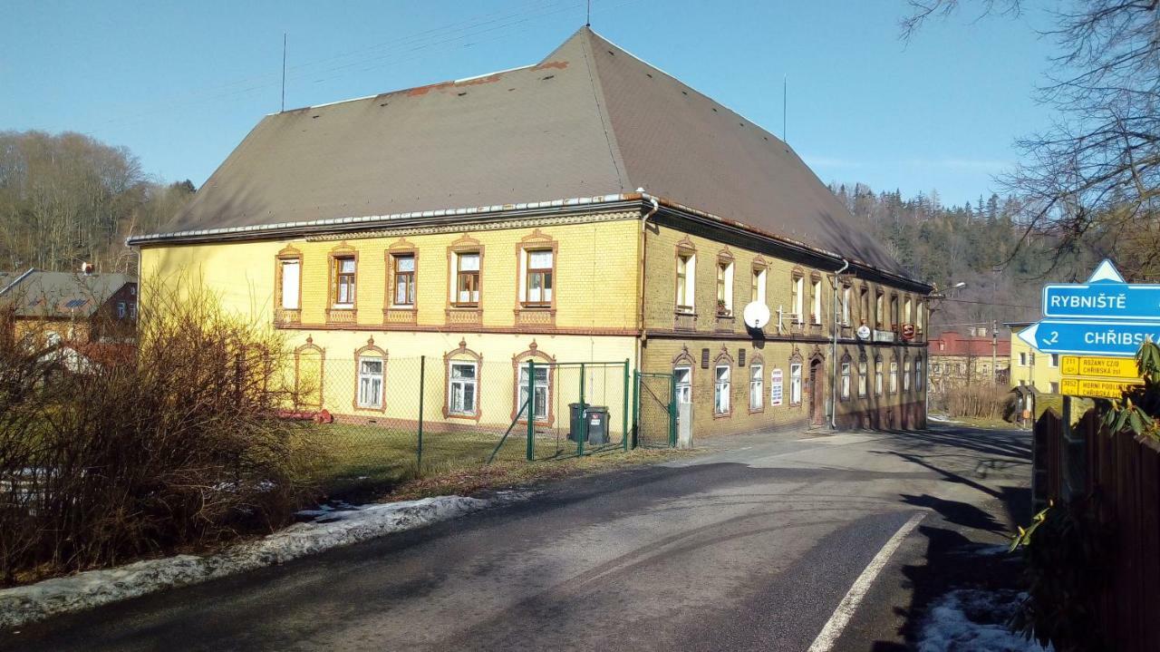 Chřibská Penzion Sklarska Hospoda מראה חיצוני תמונה