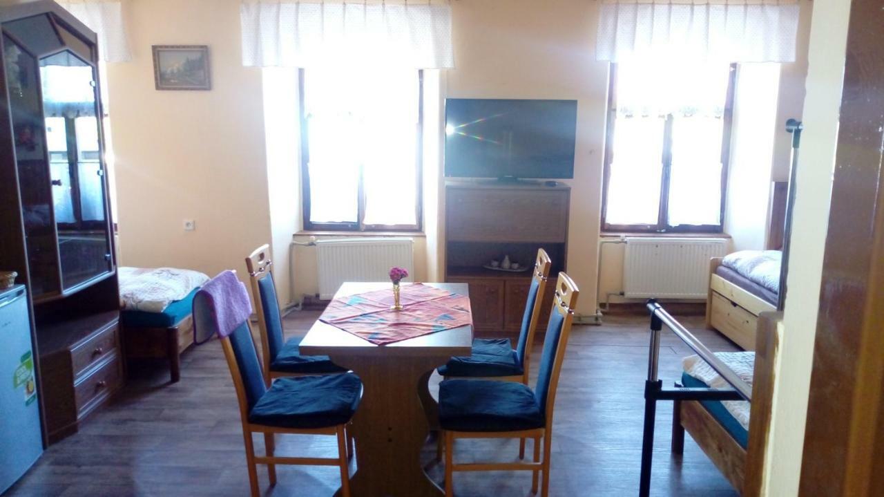 Chřibská Penzion Sklarska Hospoda מראה חיצוני תמונה